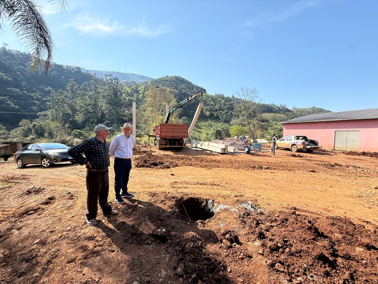 Começa construção da quadra coberta de Lajeado do Meio