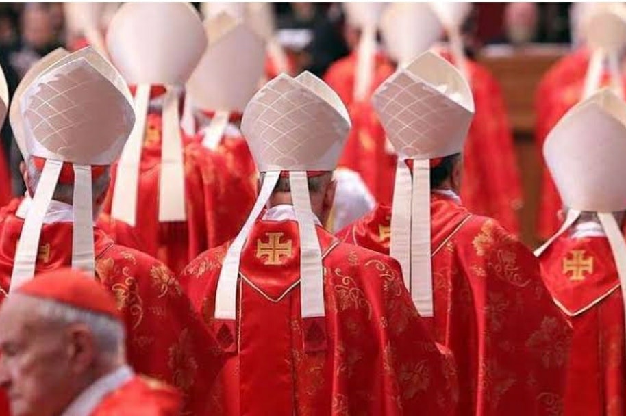 CONCLAVE PARA ESCOLHER NOVO PAPA COMEÇA DIA 7 DE MAIO, ANUCIA VATICANO