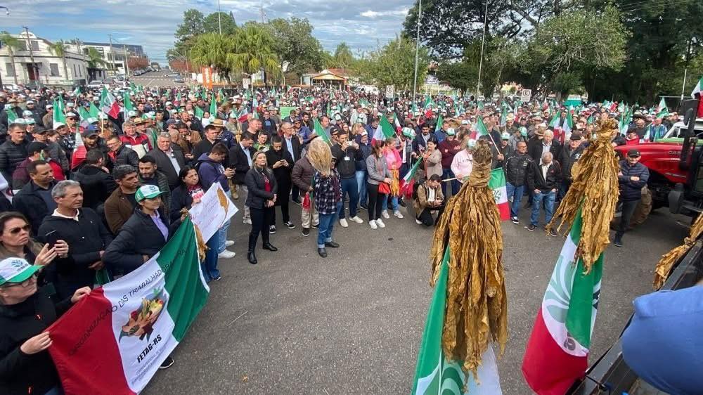 INDÚSTRIA DO TABACO FRUSTRA PRODUTORES EM REUNIÃO APÓS PROTESTOS NO RIO GRANDE DO SUL