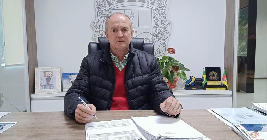 Justiça Eleitoral julga improcedente pedido de cassação contra o prefeito reeleito Paulinho 