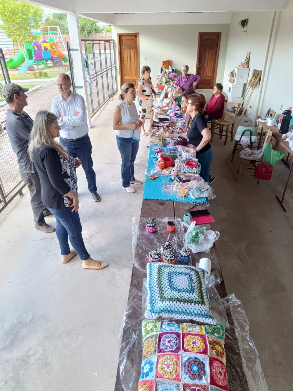 Município garante apoio para artesãs 