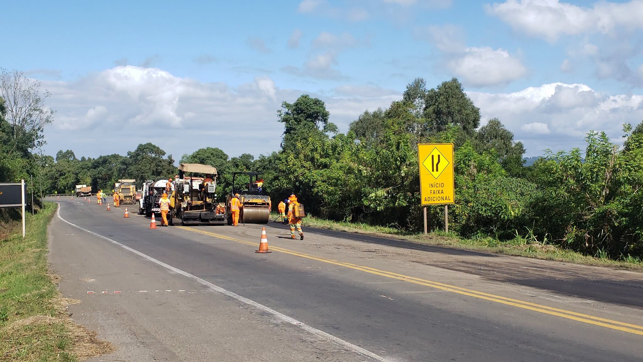VIASUL REALIZA REPAROS NO PAVIMENTO DA BR-386 COM INTERVENÇÃO NOTURNA ENTRE POUSO NOVO E FONTOURA XAVIER 